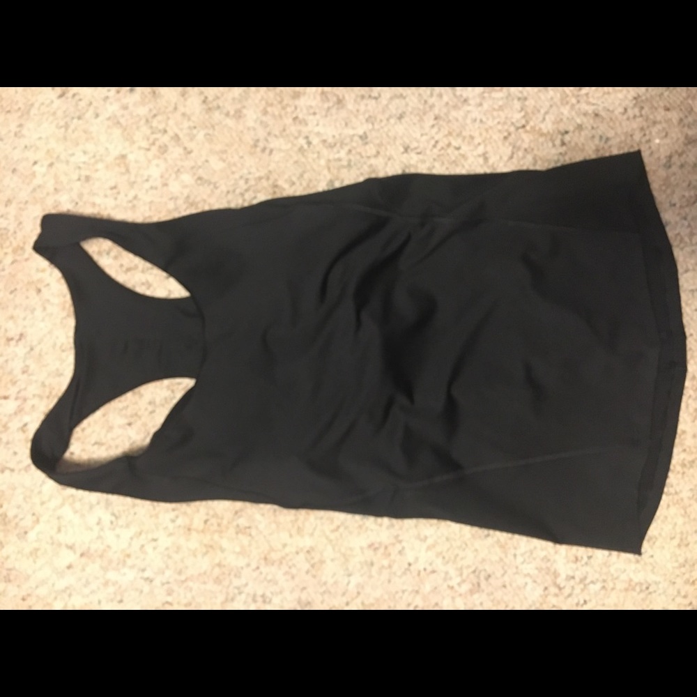 Black sport bra tank
